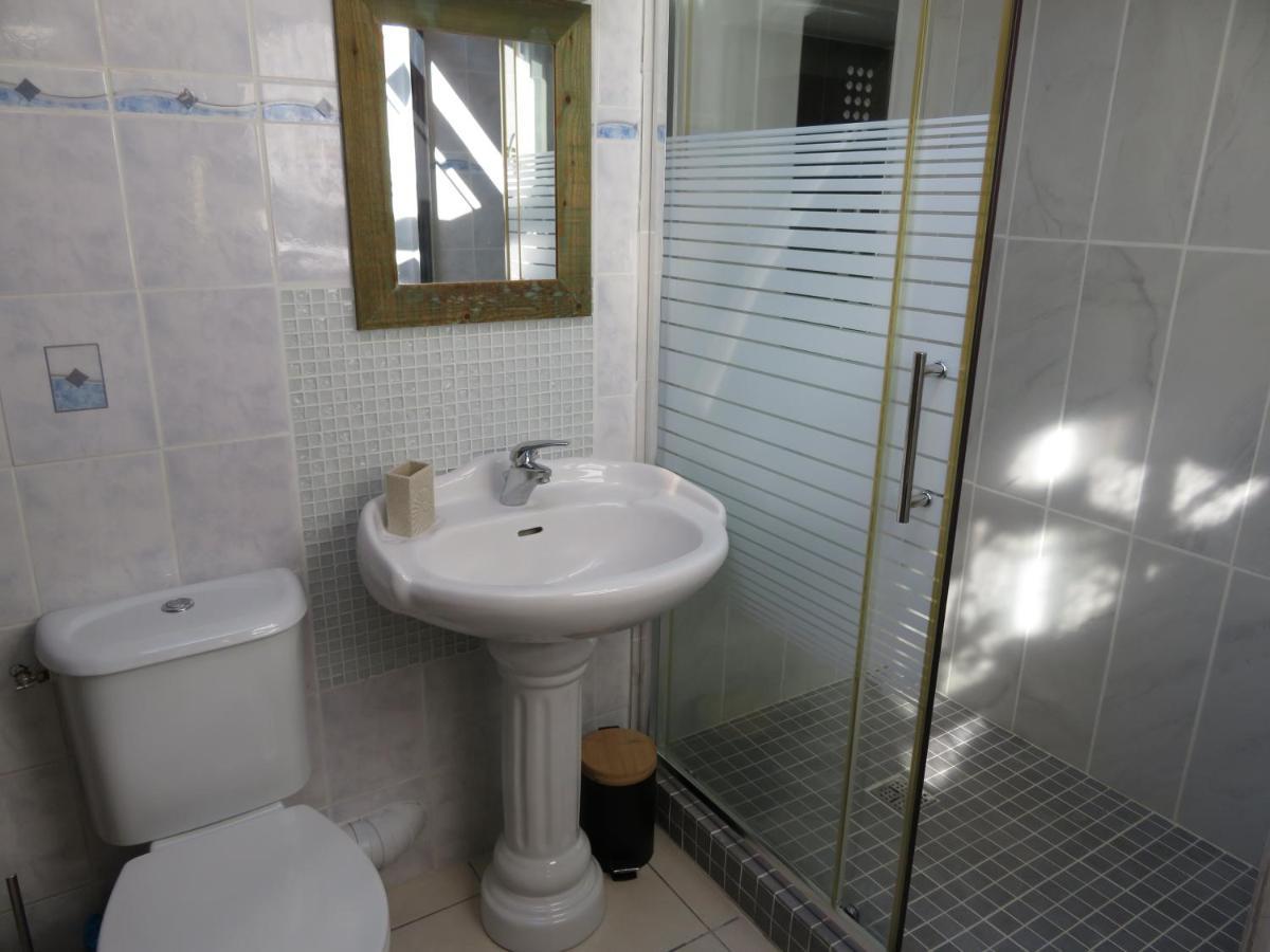Au Bonheur Suspendu Apartment ปงต์-อ็อง-รัวย็องส์ ภายนอก รูปภาพ